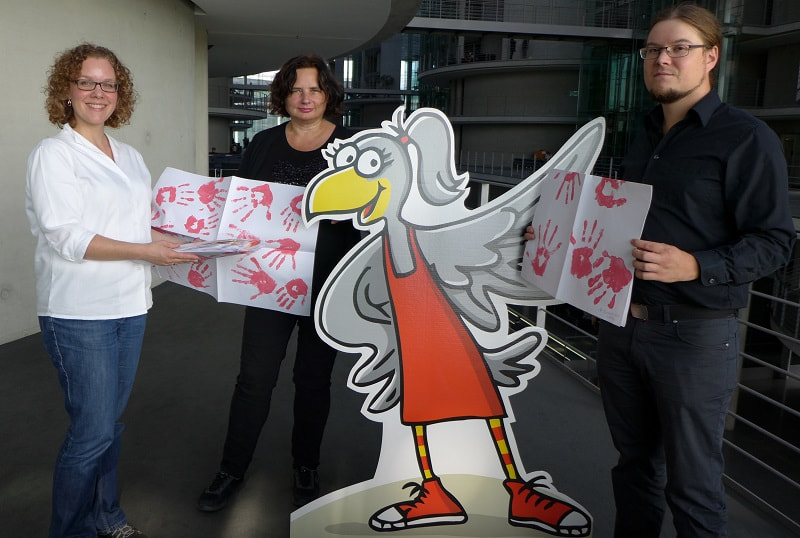 160921_Verlinden_Red-Hands-Uebergabe