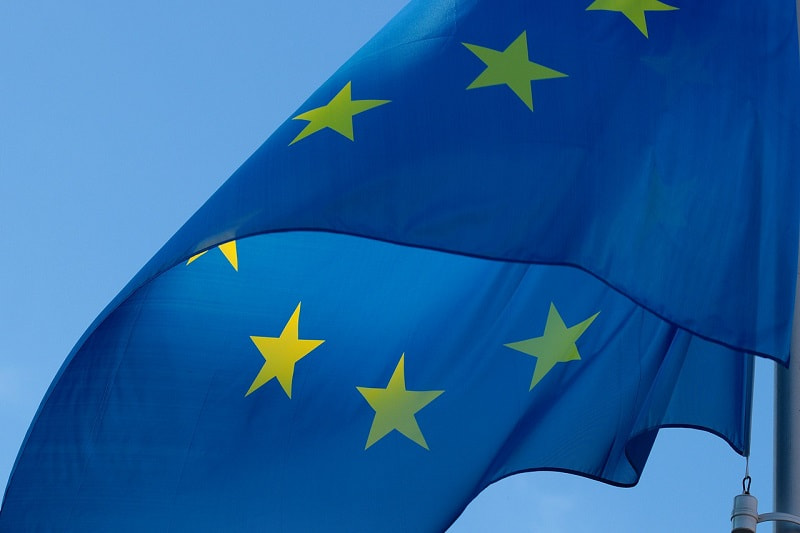 171219_pixabay_EU-flag-2608475_800_01