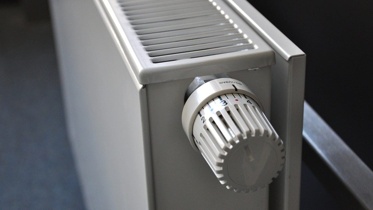 Heizungsthermostat am Heizkörper