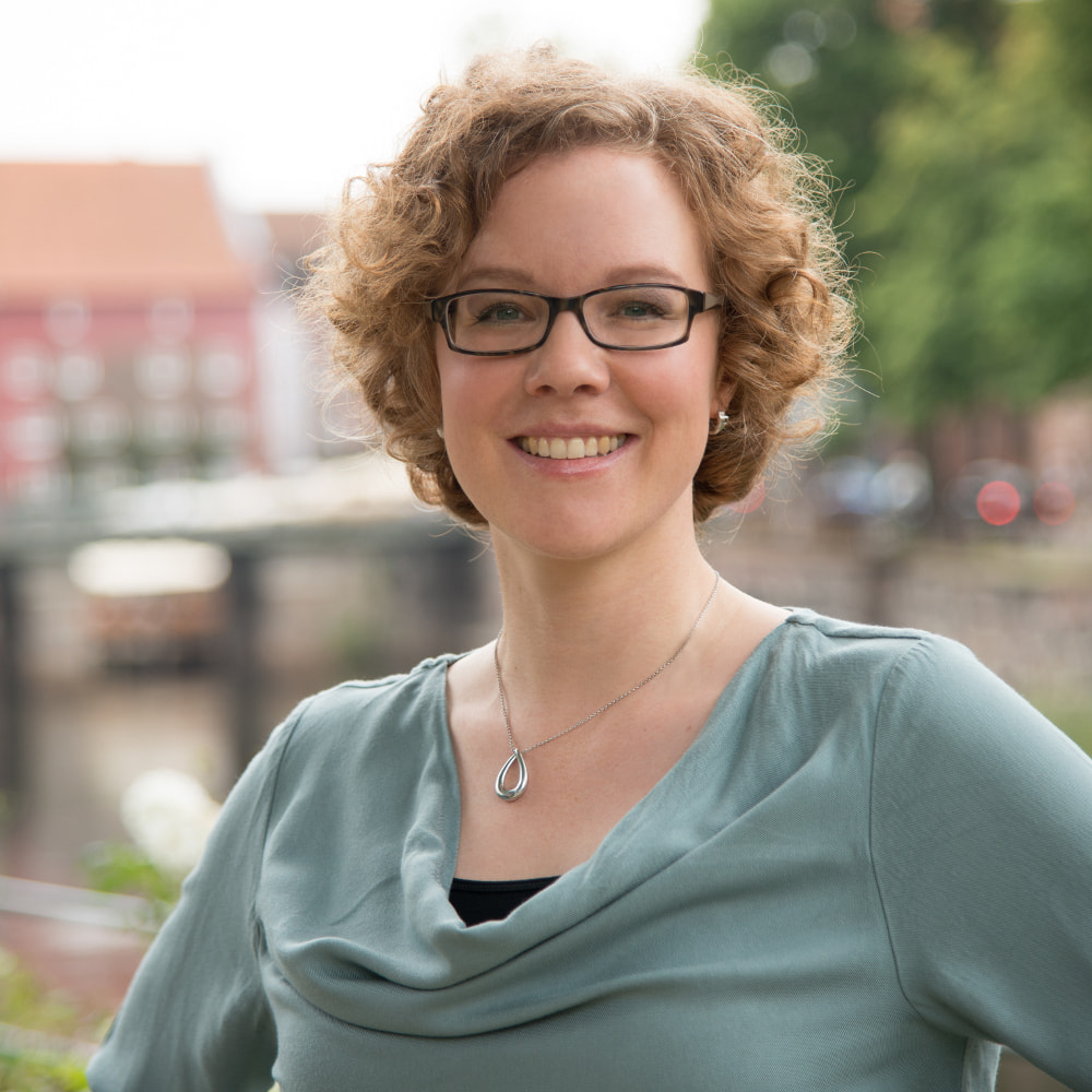 1407_Julia-Verlinden_04hr-150x150-1