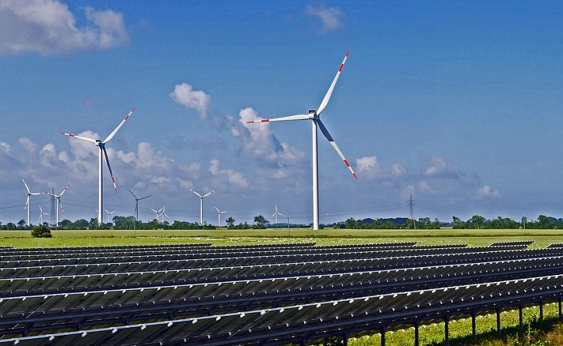 180518_pixabay_wind-solarpark-1288842_01