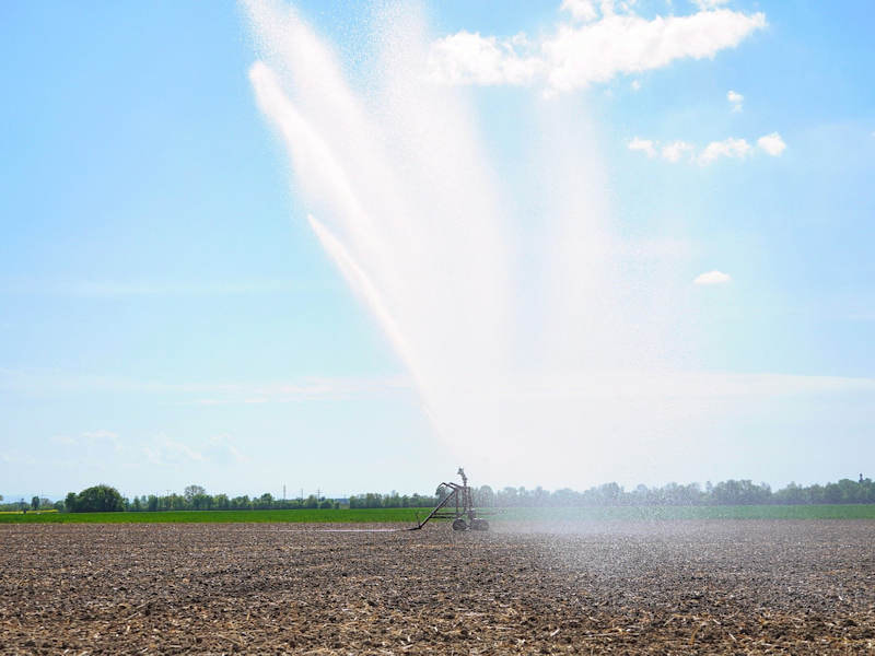 200428_Verlinden_Beregnung_Pixabay_irrigation-5064935_1920_web